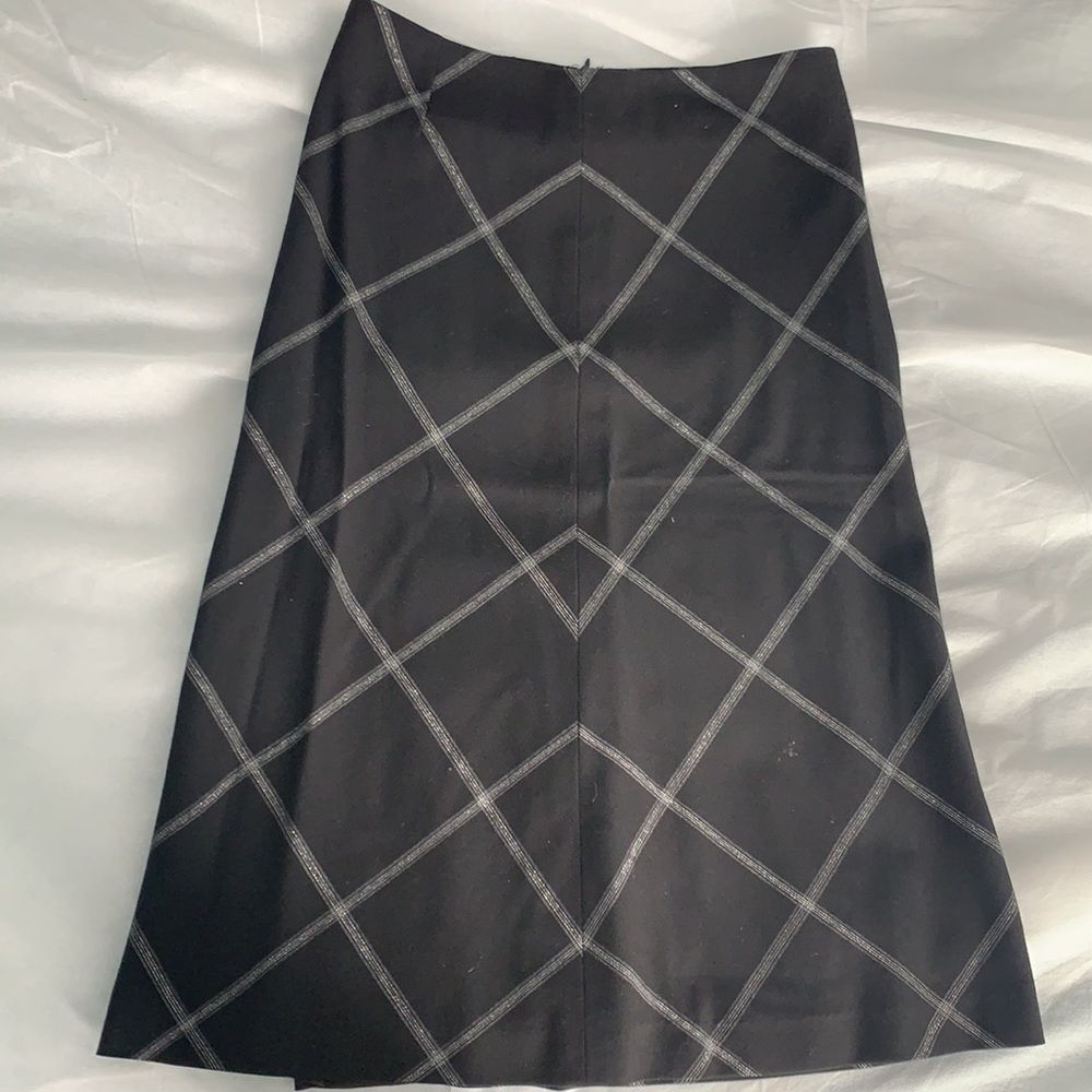 Skirt | silver and Black | size 4 | jacket also listed separately (size 8)